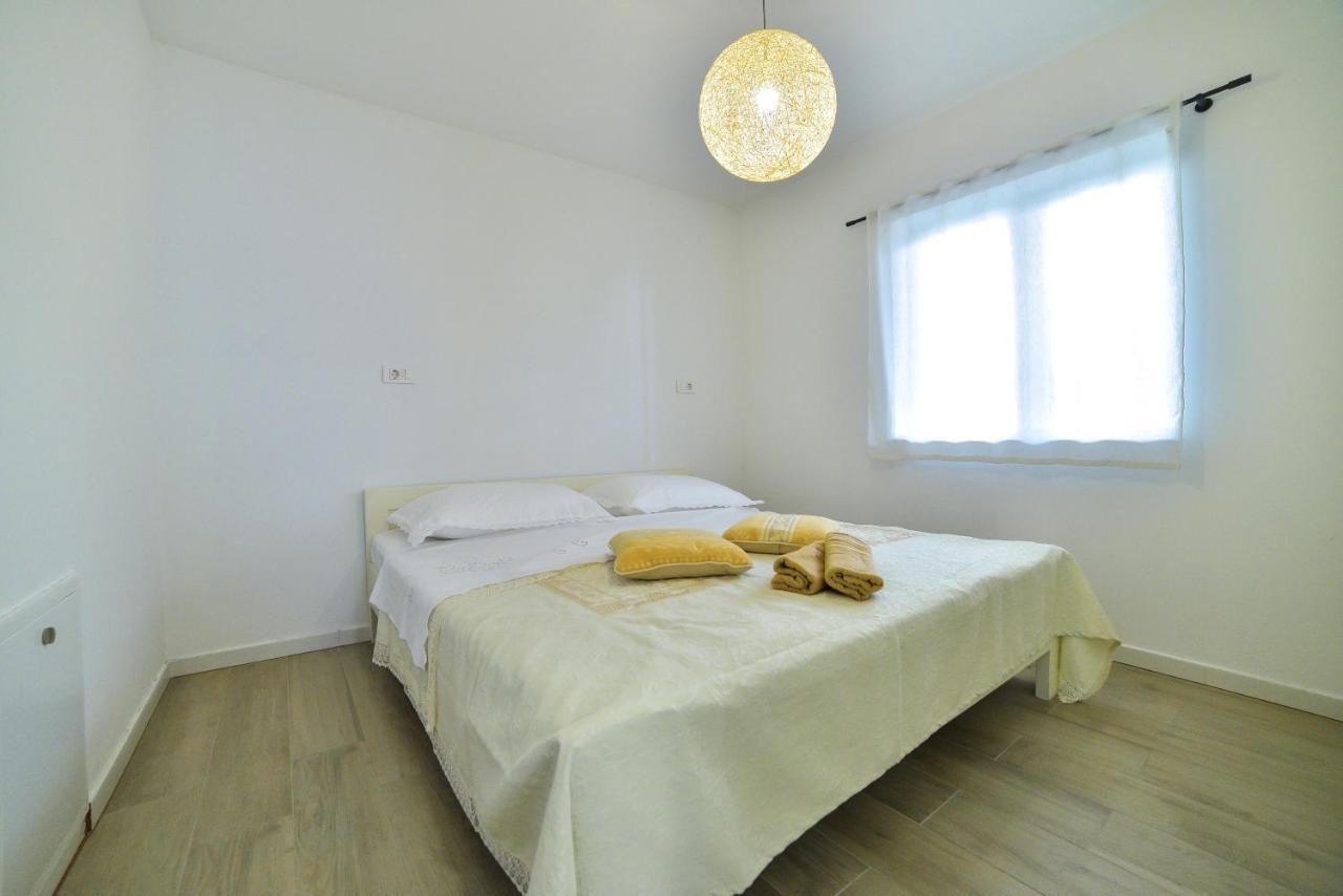 Apartment Maris Sinj Dış mekan fotoğraf